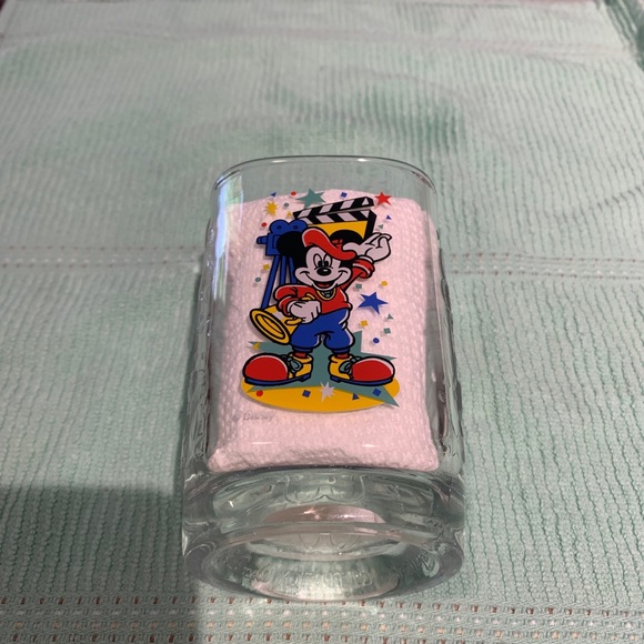 McDonald’s Walt Disney 2000 Collector's Glass - Picture 3 of 9